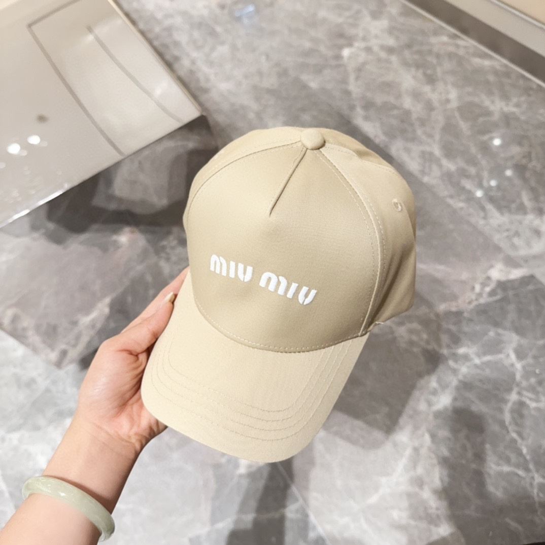 Miu Miu Caps